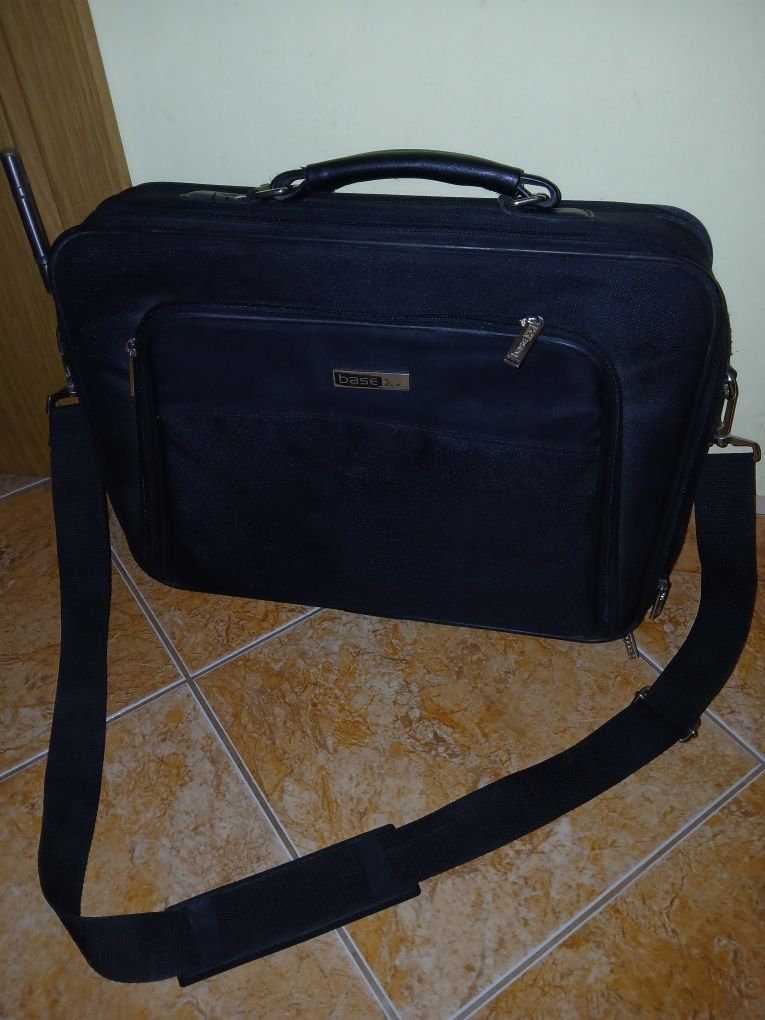 Geantă laptop Base XX.