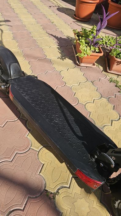 Vând sau schimb trotineta joyor y6-s este Black Friday!!!