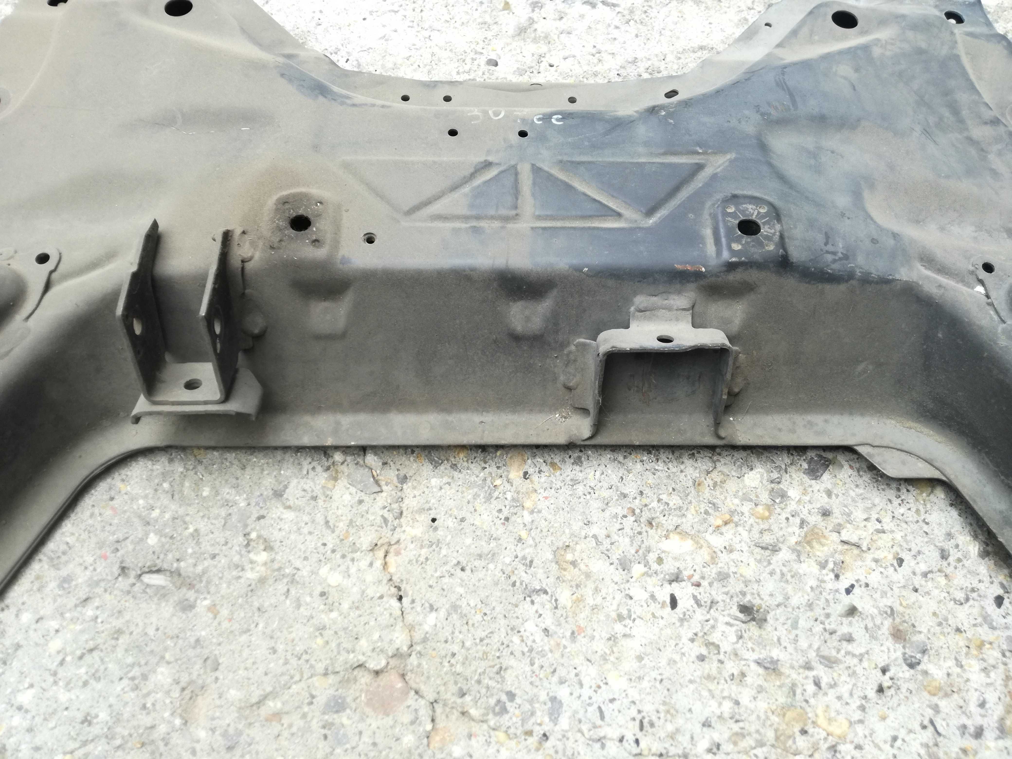 Преден заден мост (магаре) Пежо 307 Peugeot 307 1.6i 2.0HDI