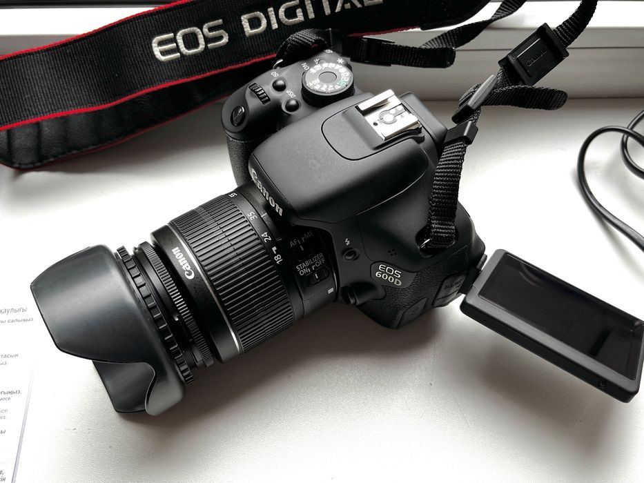 Продам фотоаппарат Canon EOS 600D