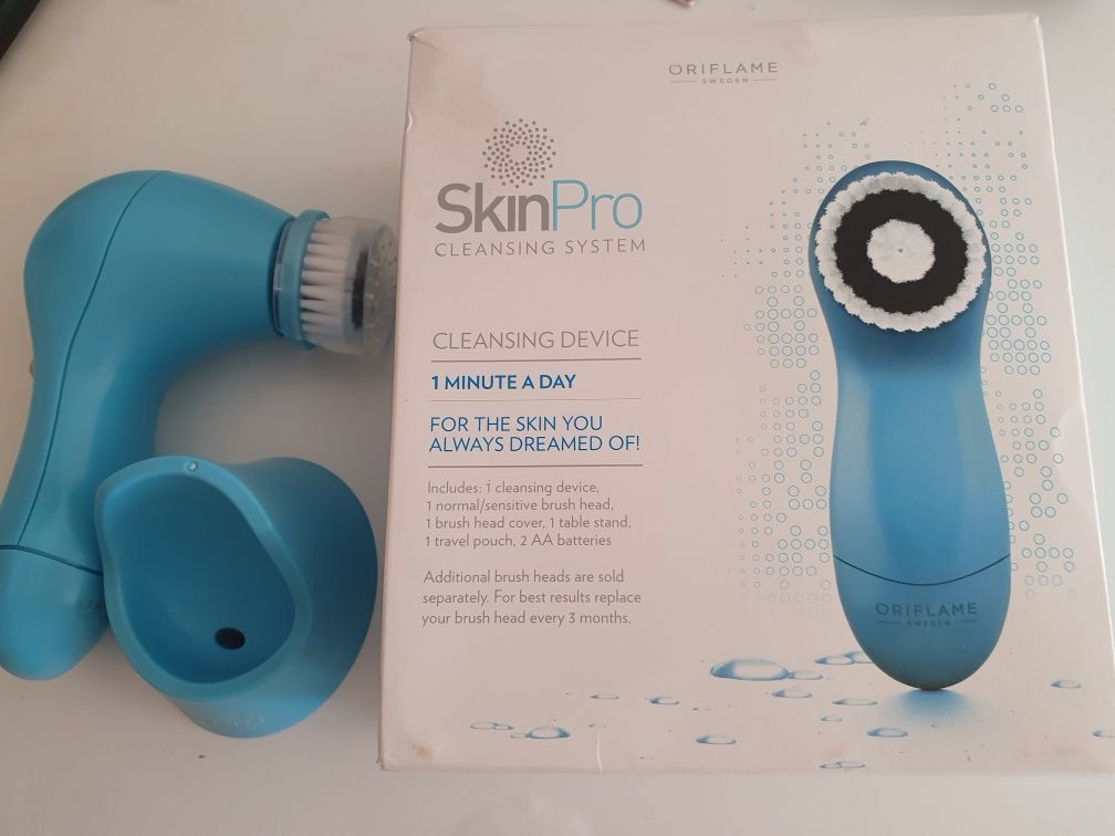 Четка за лице SkinPro Oriflame