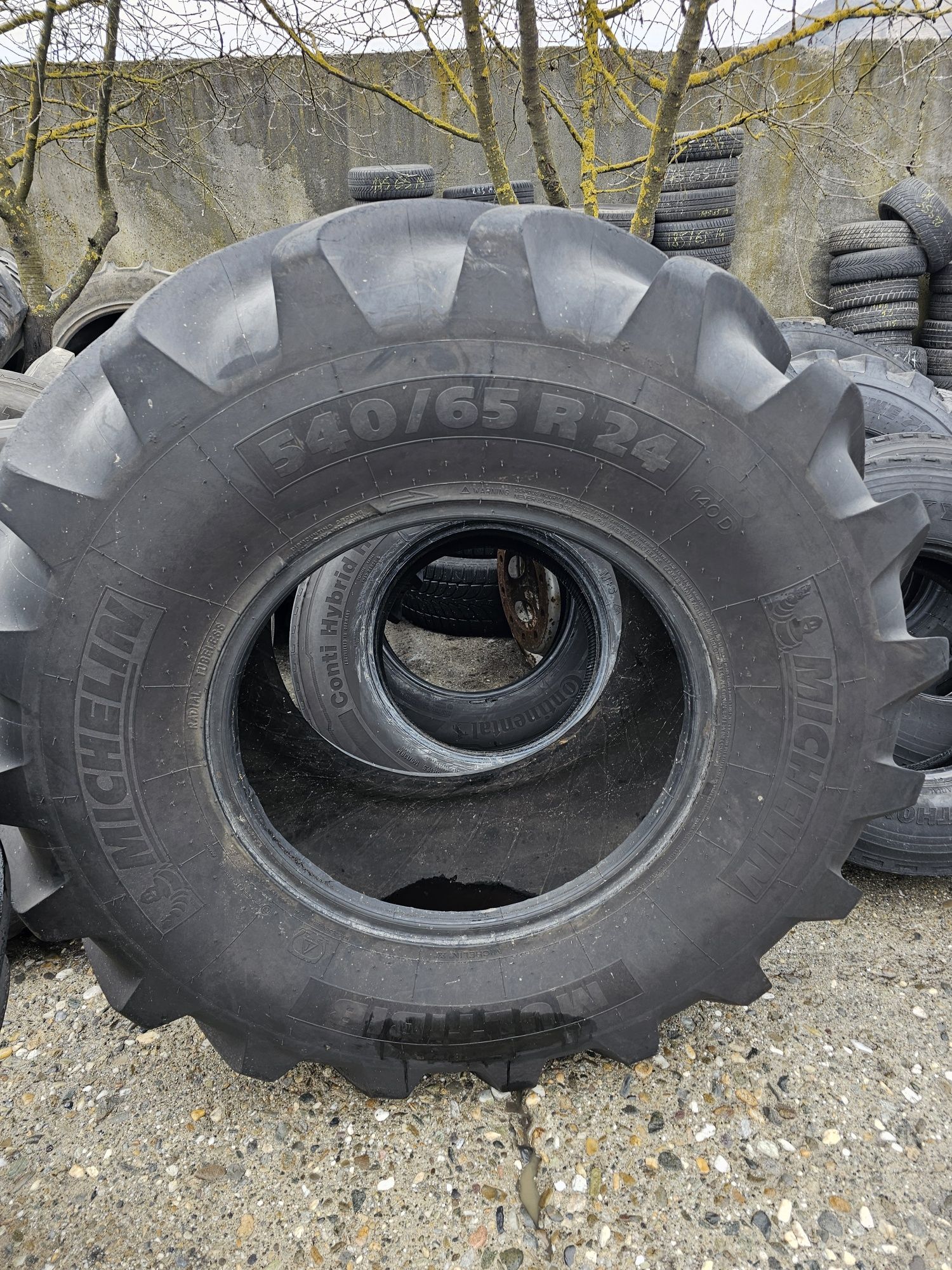 Anvelope 540 65 R 24 michelin