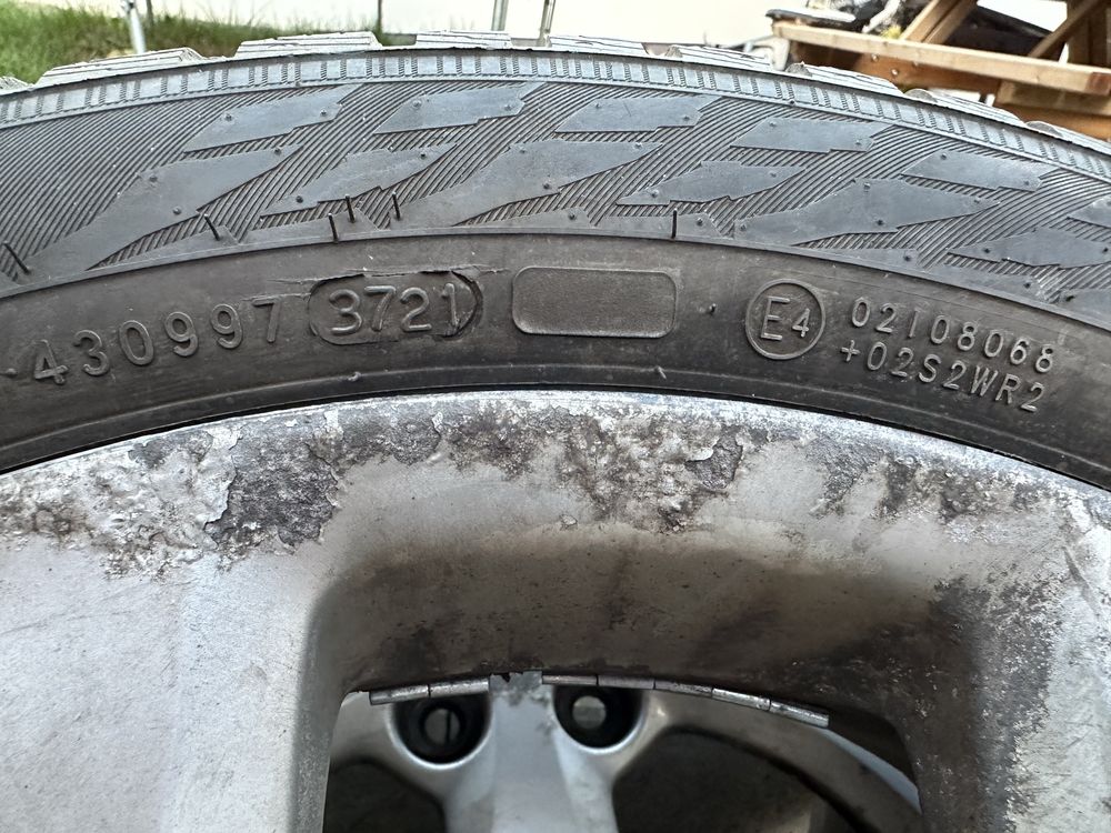 205 50 17 vara Dunlop DOT19,iarnă Nokian DOT18 si 21, jante Mazda