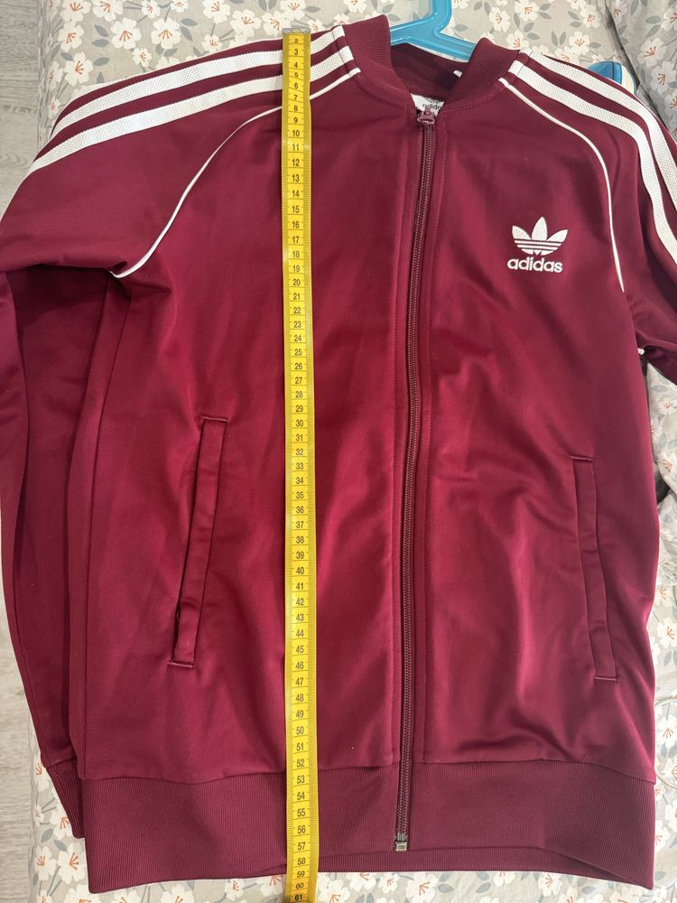 Горница на Adidas