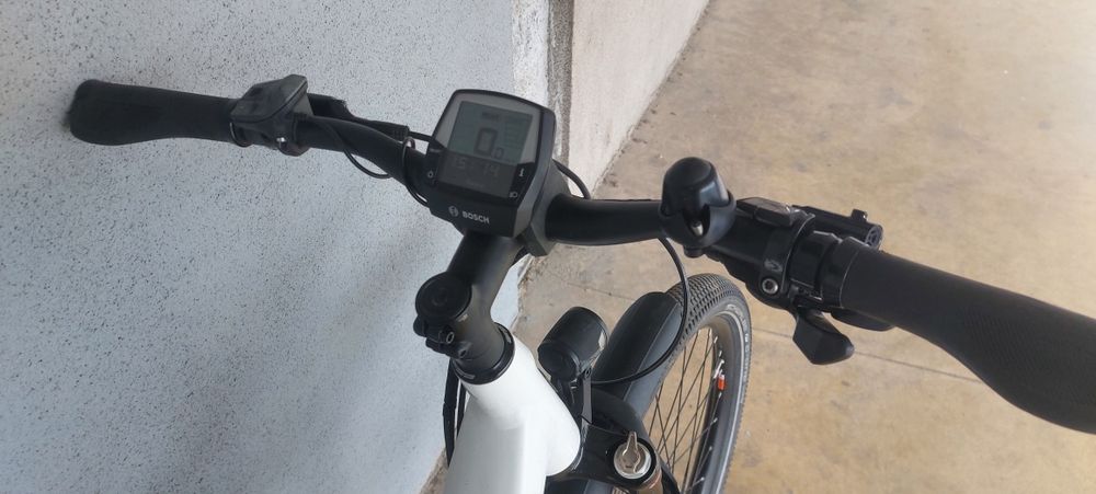 Продавам немски електрически алуминиев велосипед  27,5 цола,51 см