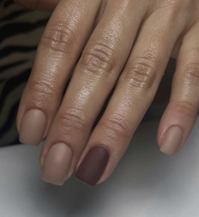 Unghii cu gel/oja semipermanenta apex