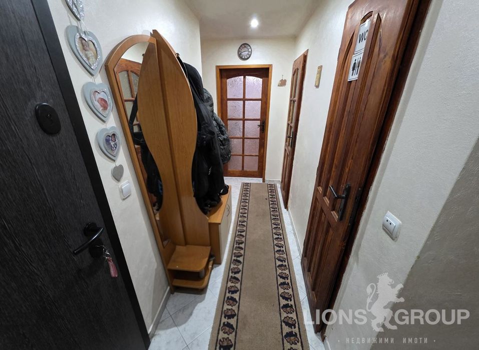 Продава се Двустаен апартамент в Варна, Колхозен пазар - 85 кв.м за 1818 €/кв.м - Снимка #5