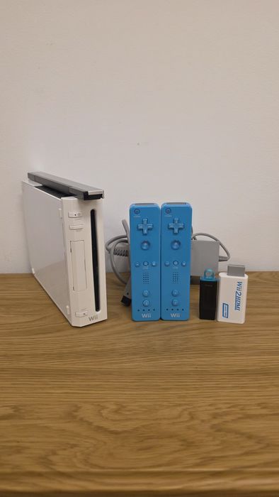 Nintendo Wii Modat 450 jocuri, 2 Manete, Accesorii + HDMI