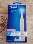 Електрическа четка за зъби  Oral-B Vitality D100 Sensi Ultra