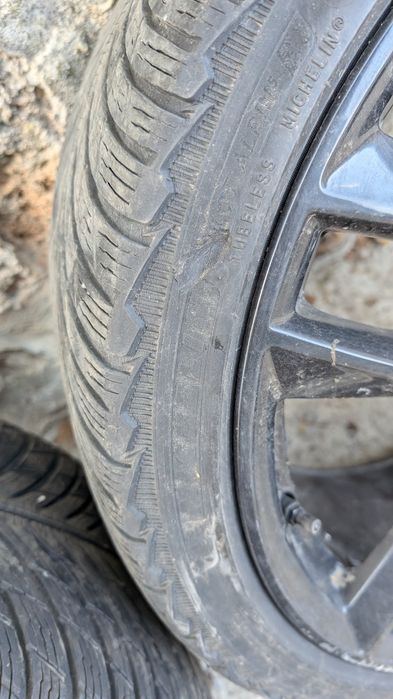 Зимни гуми 265/35/20 michelin alpin