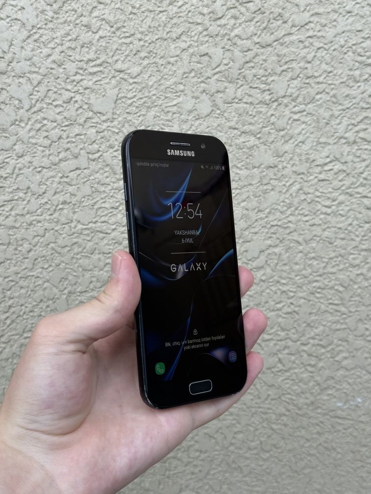 Samsung A5  2017-yil