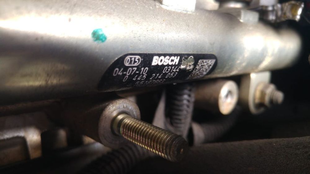 Rampa injectoare 1.9 d multijet fiat stilo 192a1000 0445214053