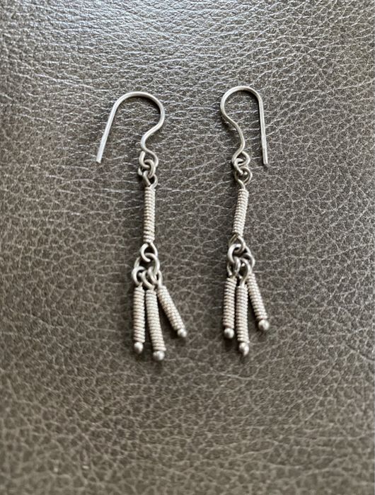 Обеци  и (или) пръстен-сребърни