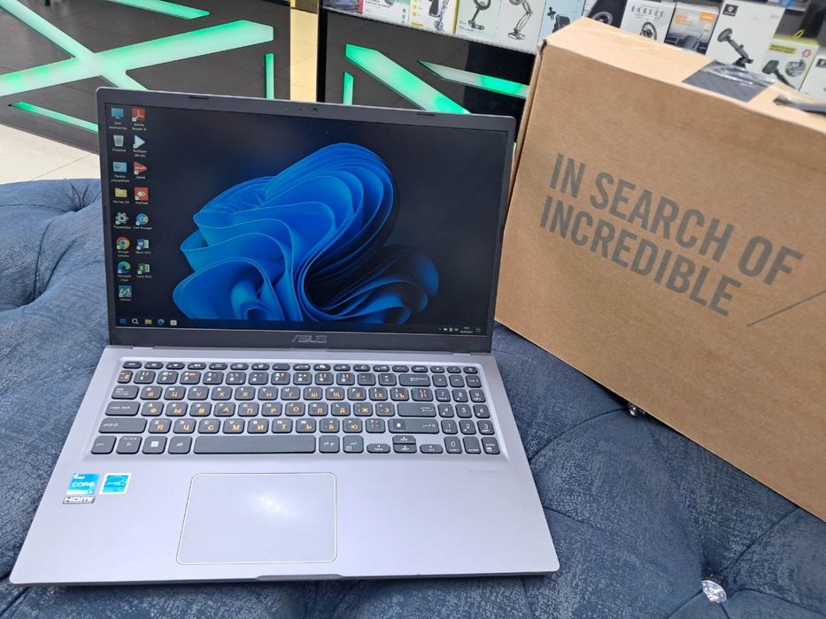 Noutbuk Asus core i3 11-th gen korobka dok