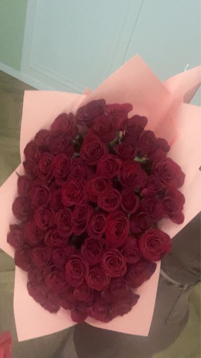 Цветы продаются, 60 штук, длина 1 метр