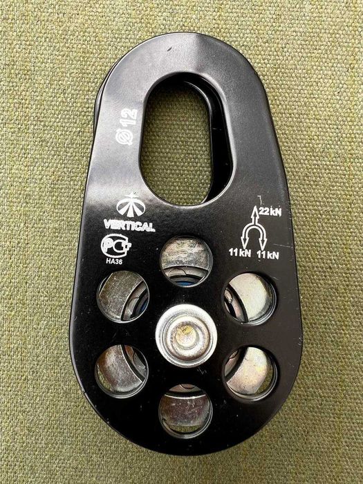 Блок-ролик стальной с подшипником Вертикаль