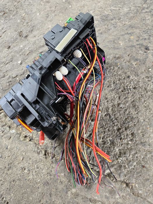 Panou sigurante Vw Passat B8, Tiguan Skoda Octaiva 3 cod 5Q0937125B