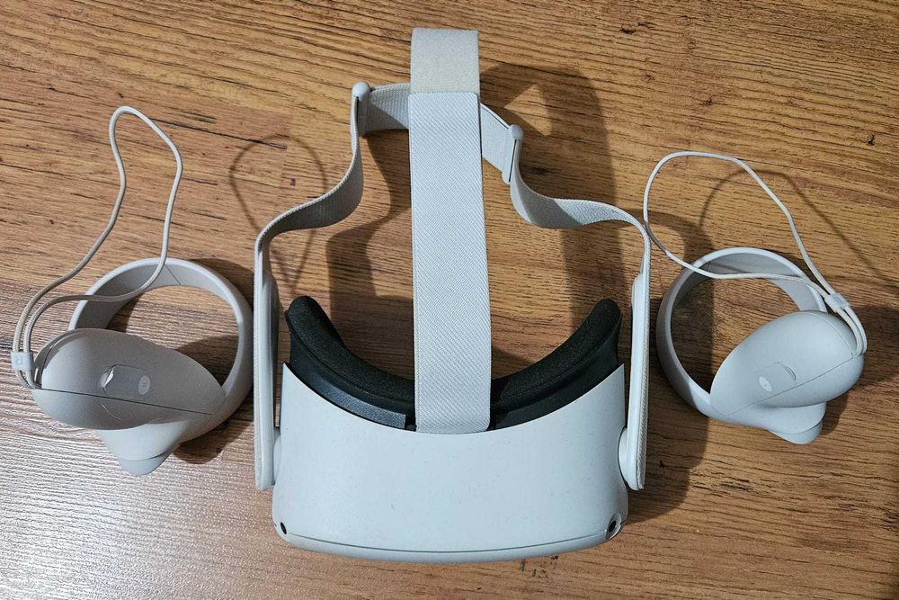 casca VR Oculus Quest 2