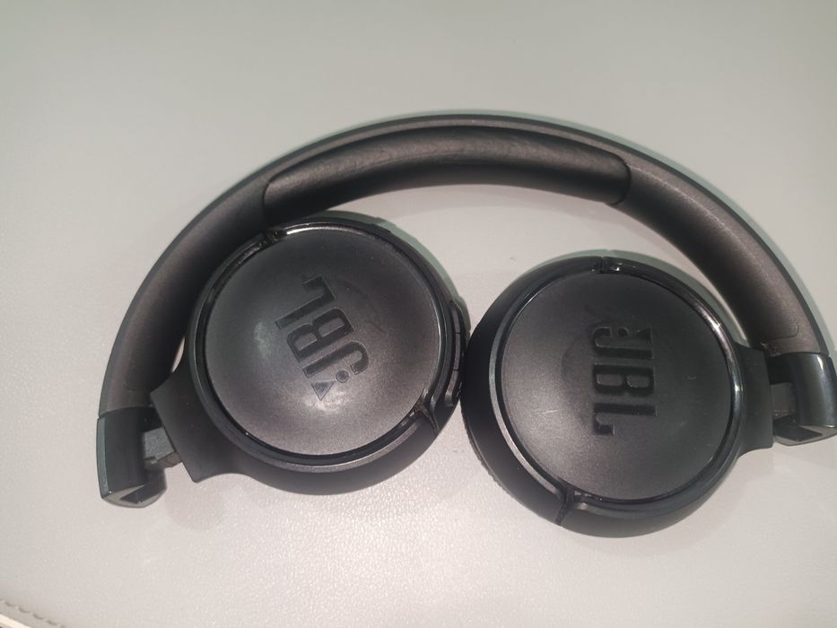 JBL TUNE520BT продаю