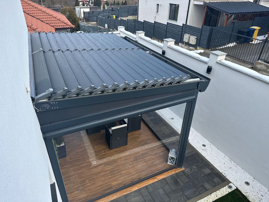 Pergole retractabile Bioclimatice cu lamele din Aluminiu.
