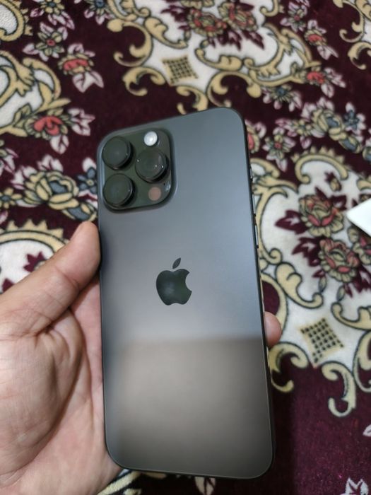 iPhone 16 pro max 4 sikl