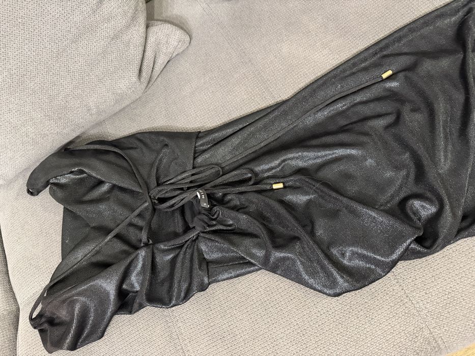 Елегантна рокля от Avin