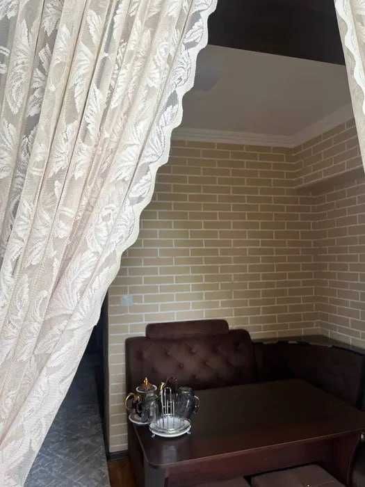 Продается 2-комнатная квартира, Мирзо-Улугбек Эко Базар, кирпичный дом