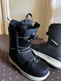 Boots si snowboard