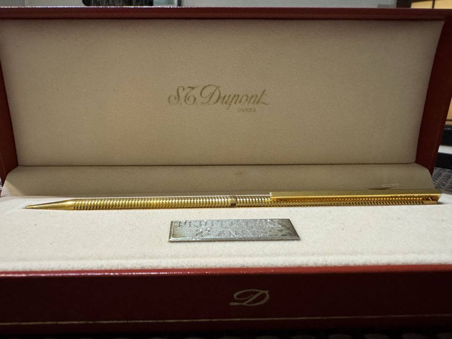 Лускозен химикал  Dupont