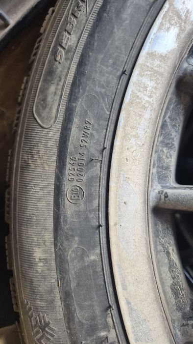 Jante + cauciucuri de iarna demoantate dupa mercedes  glle 2017