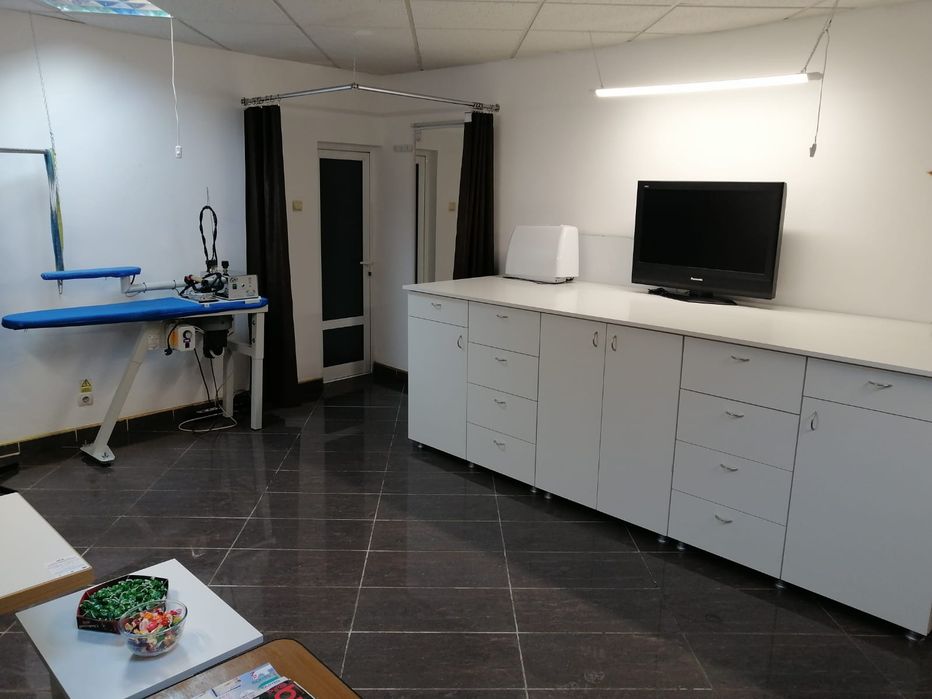 Vând masă de croi pentru croitorie