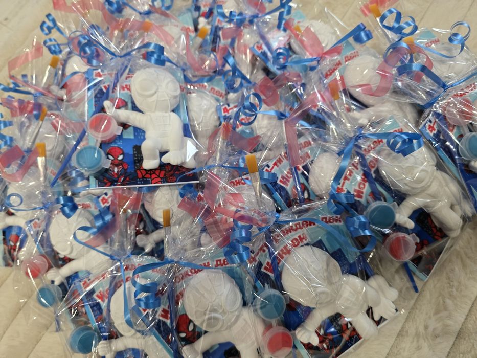 ~Творчески комплект~Подаръчета за деца-гипсови фигурки за оцветяване