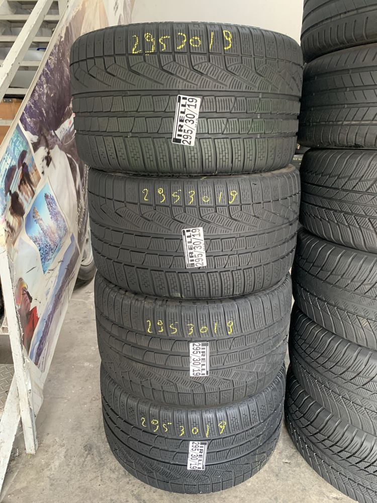 295/30/19 Pirelli