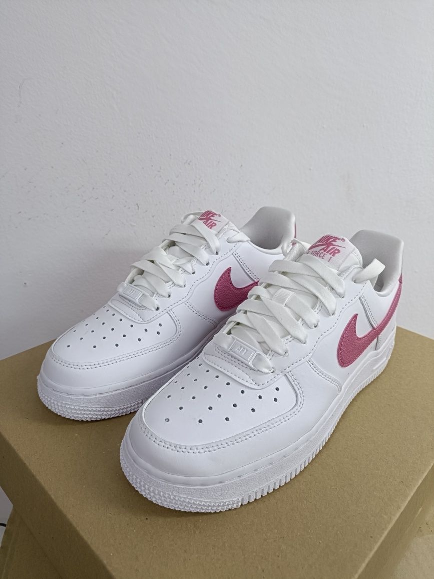 Nike Air Force 1 Low '07 номер 37.5