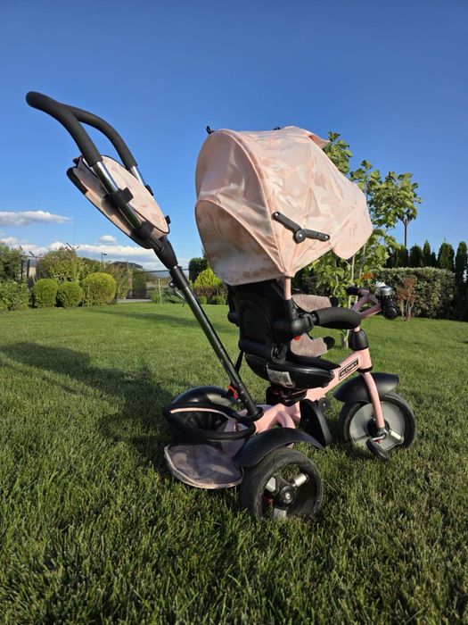 KIKKA RIDE Триколка със сенник и въртяща се седалка 3в1