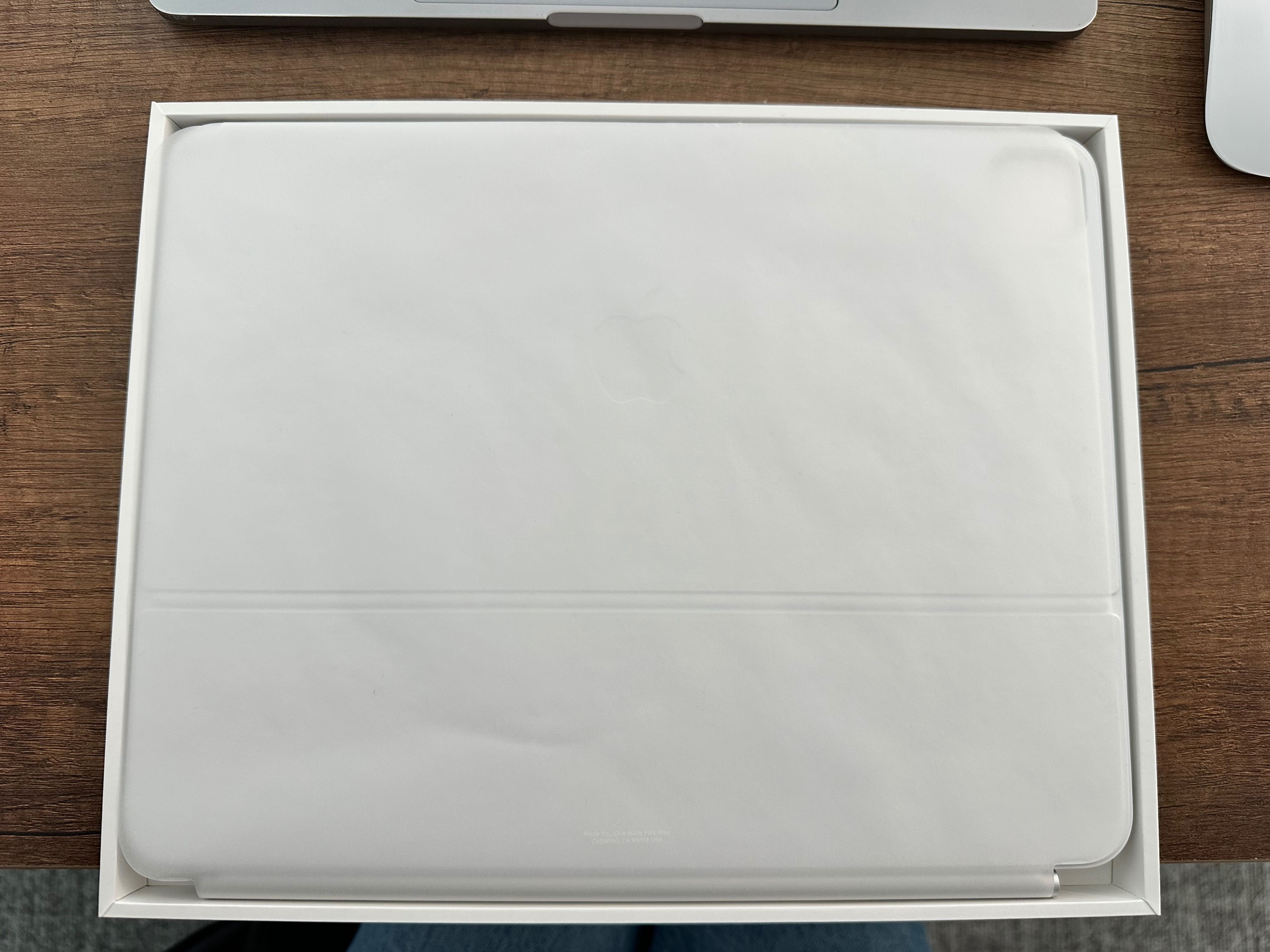 iPad Magic Keyboard -  iPad Pro 13”