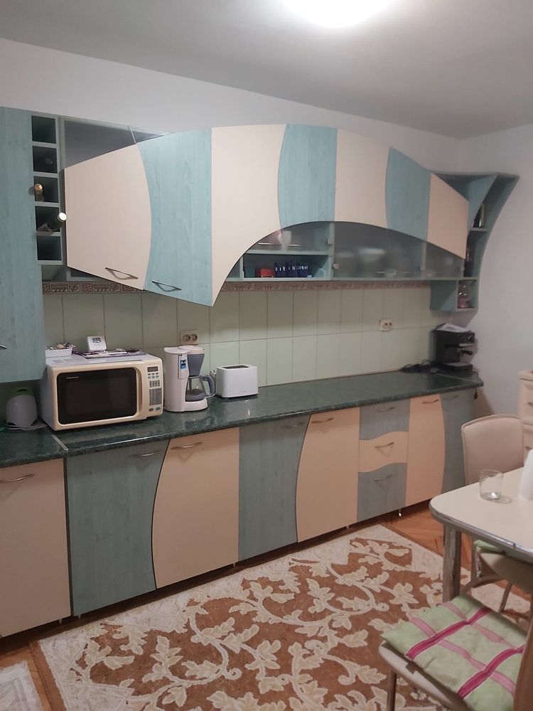 Vand apartament 3 camere Reghin