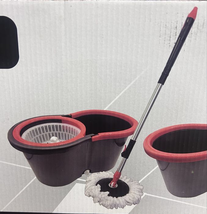 Кофа с въртящ се моп
