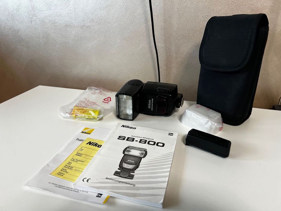 Светкавица Nikon SPEEDLIGHT SB-800 SB800
