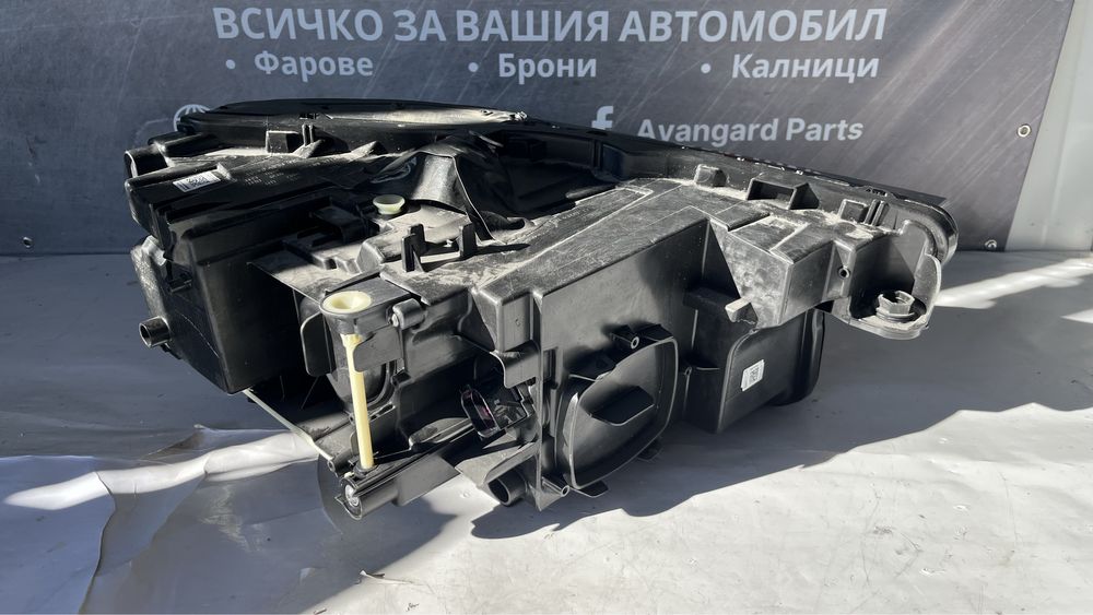 2 броя ляв и 1 брой десен фар Audi Q4 E-Tron 2022-