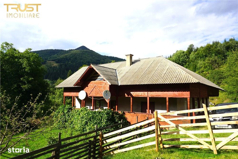 Casa, anexe, teren, gradina, livada