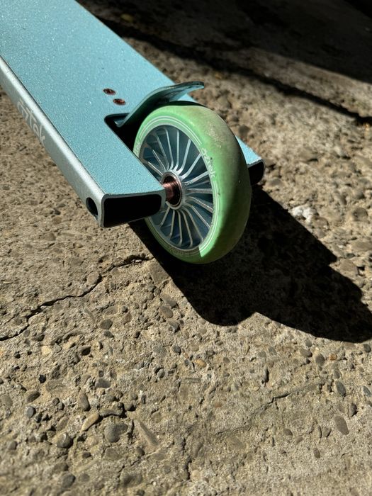 Trotineta (scoot) Aztek Architect