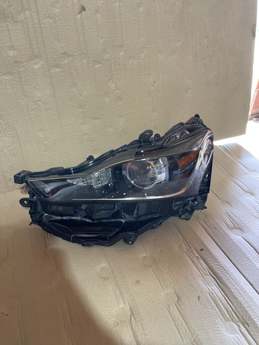 Far stanga Lexus IS300 XE30 Facelift 2018-2022 FulL Led Lexus I30 X30F