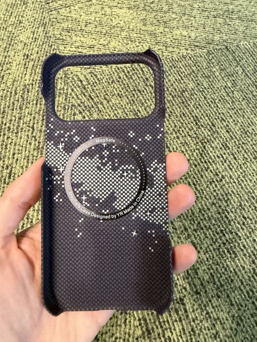 Husa iphone 17 pro max pitaka