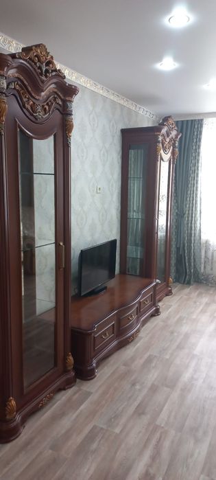 2 комн р-он 8 школы,кафе Ахтамар