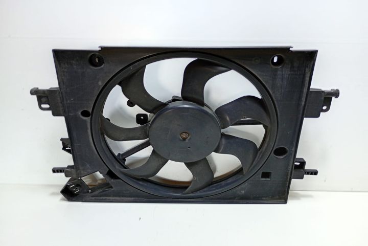 Electroventilator  racire motor A13101577N Dacia Duster prima generat