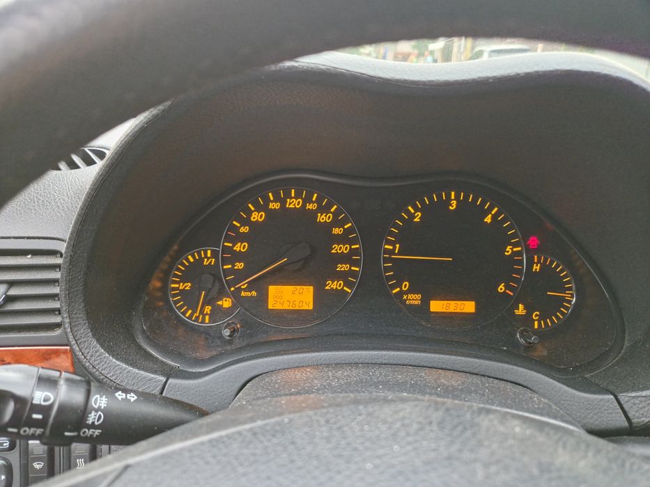 De vanzare toyota avensis