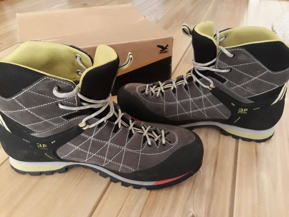 SALEWA, модел Mountain Trainer MID GTX