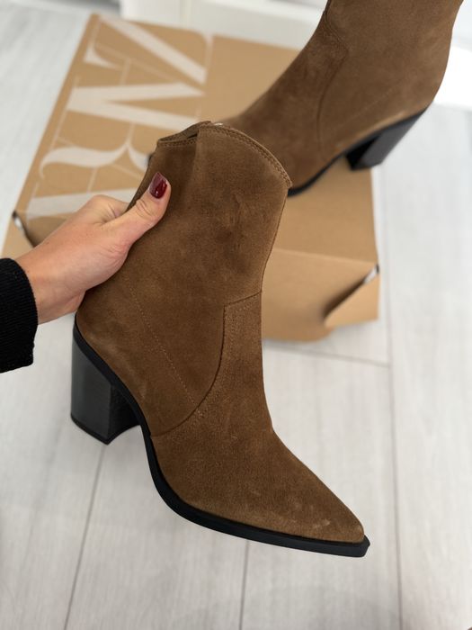 Zara велурени боти