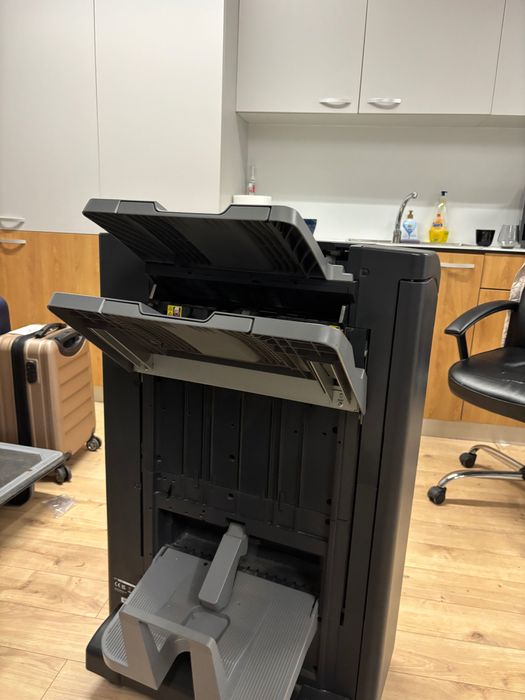 Finisher Konica Minolta sd-511 stapler stitcher